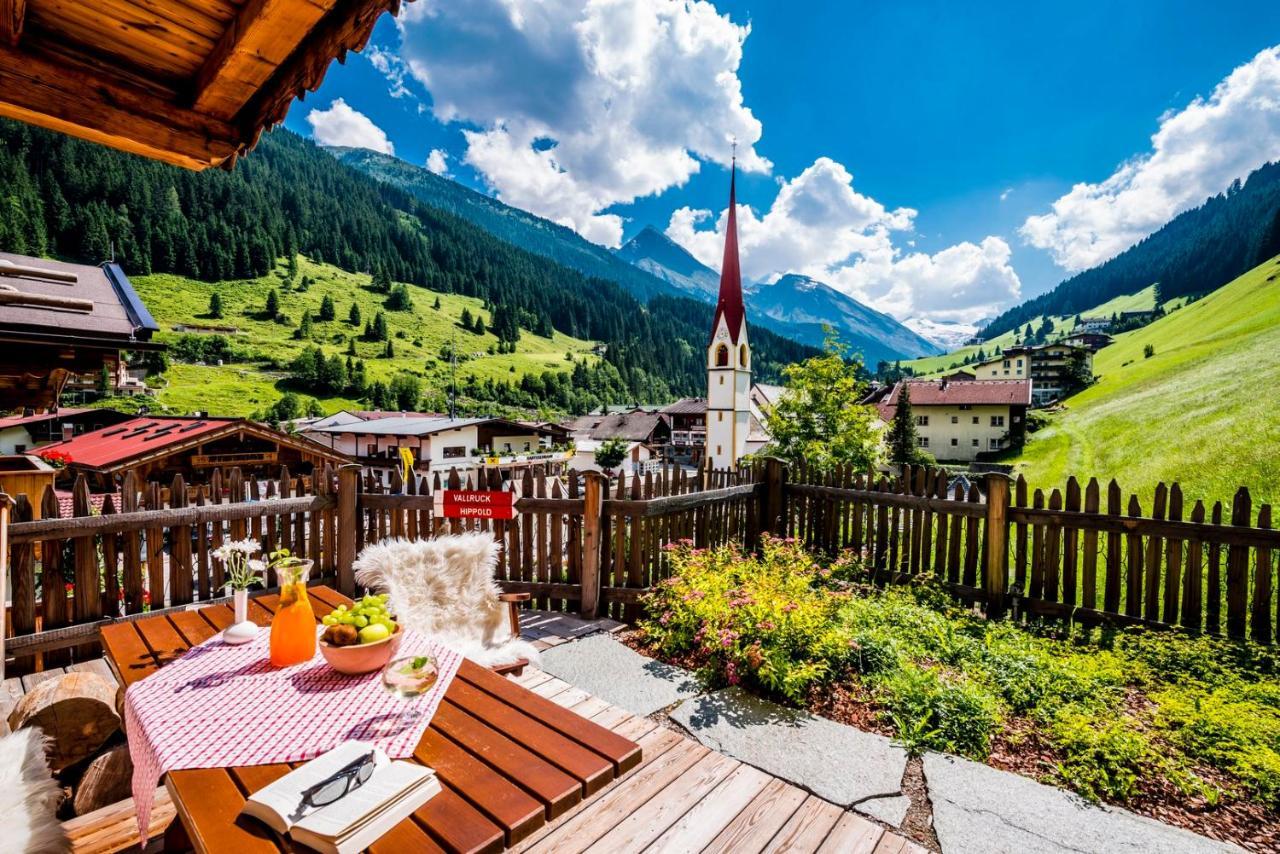 Alpendorf Anno Dazumal Chalet Tux